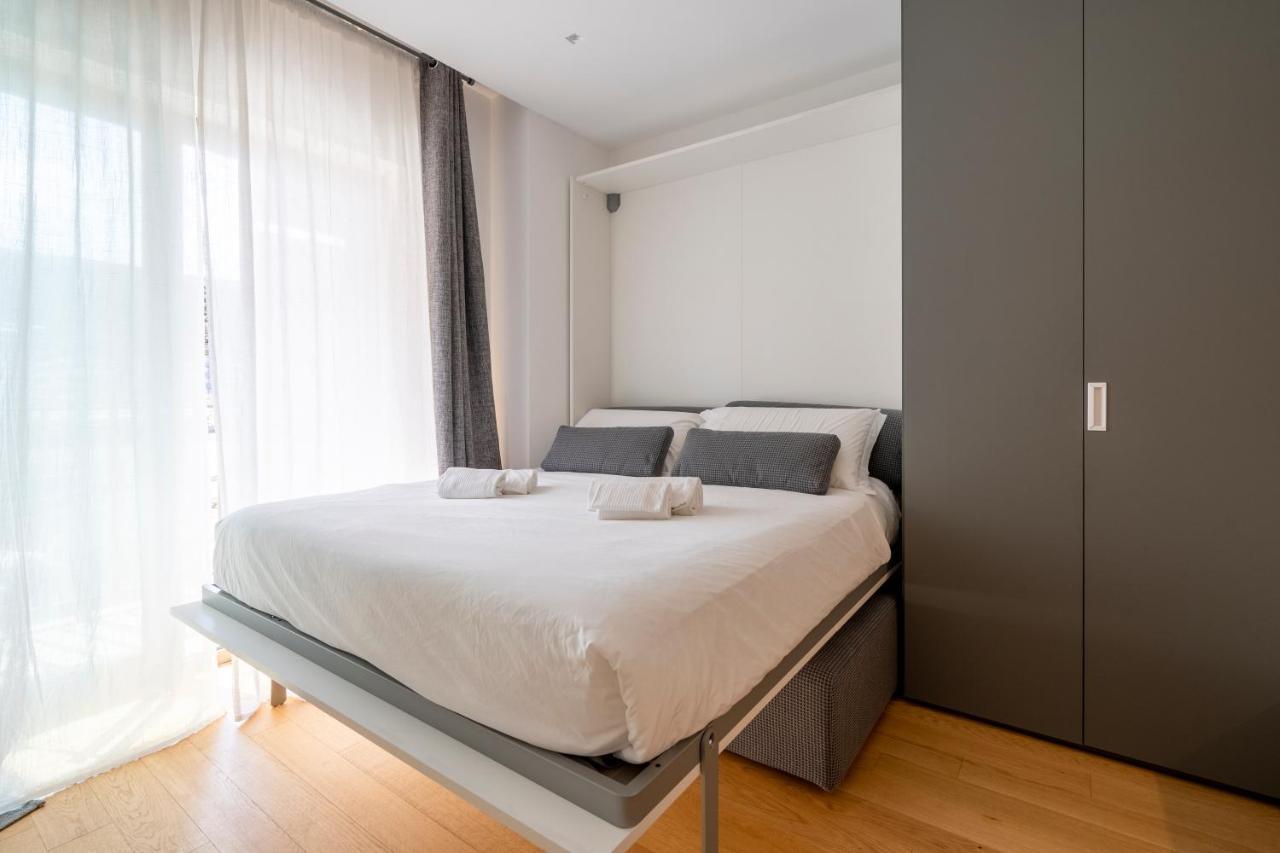 Twelve12 - Universita & Stazione Aparment Bari Exterior foto